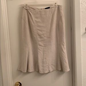 Textured cream colored skirt